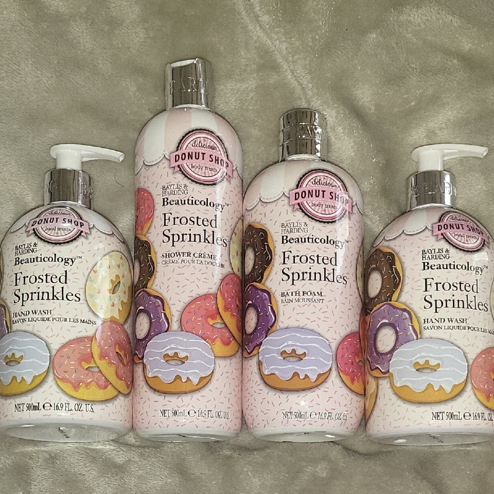 NEW FROSTED SPRINKLES BEAUTICOLOGY Bath & Body Set (lot of 4)